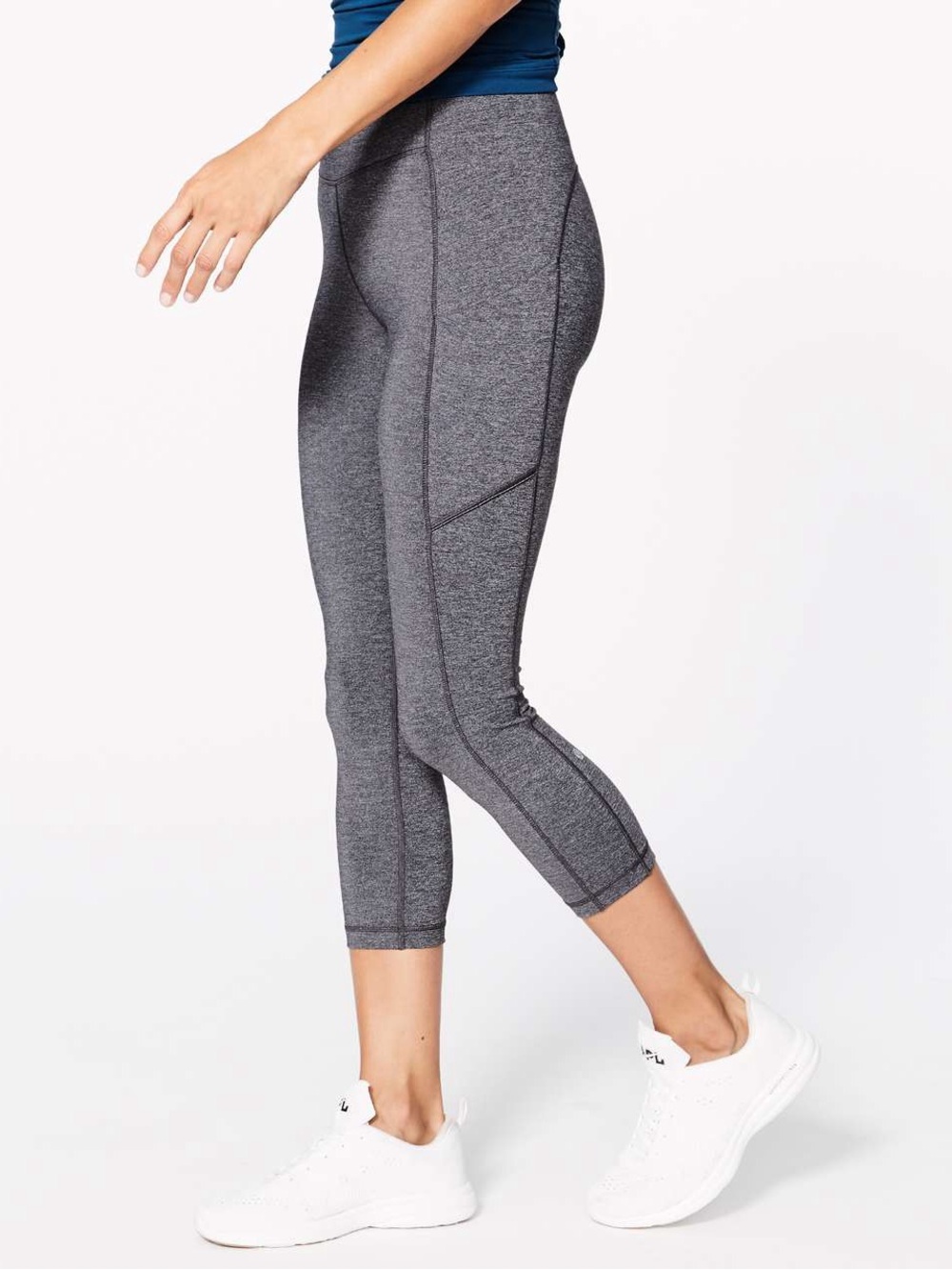 Lululemon Speed Up Crop Tights 21” in Heathered Black & Grey, Women’s size 4